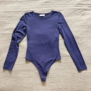Aritzia Babaton Crewneck Contour Long Sleeve Bodysuit - Navy S